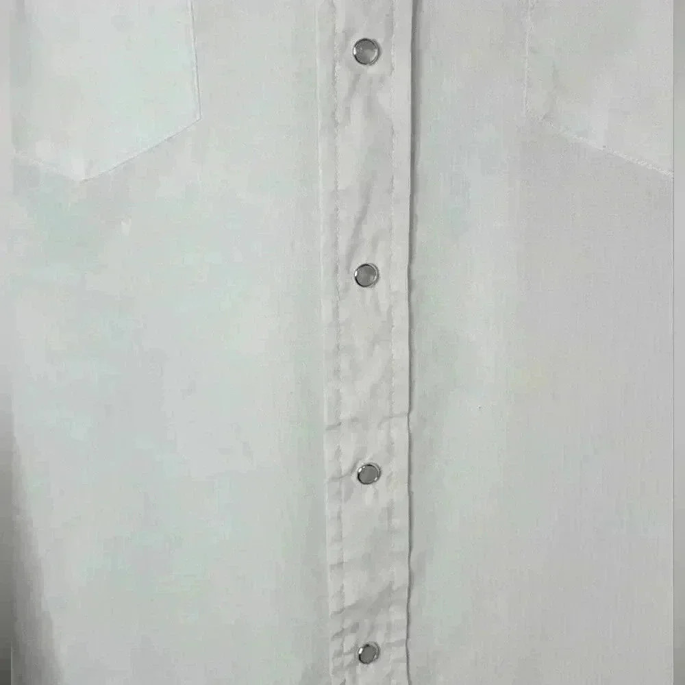 Wrangler Men's XL tail size 17x35 pearl buttons. - Picture 2 of 5